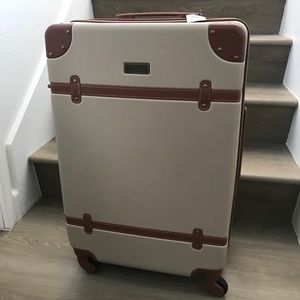 Tommy Bahama Suitcase With Pull And Wheels | 4 Wheeler Check In | New W/ Tag